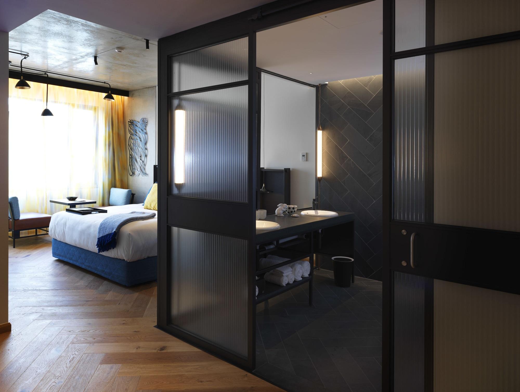 Hotel Qt Melbourne Zewnętrze zdjęcie A room at the hotel