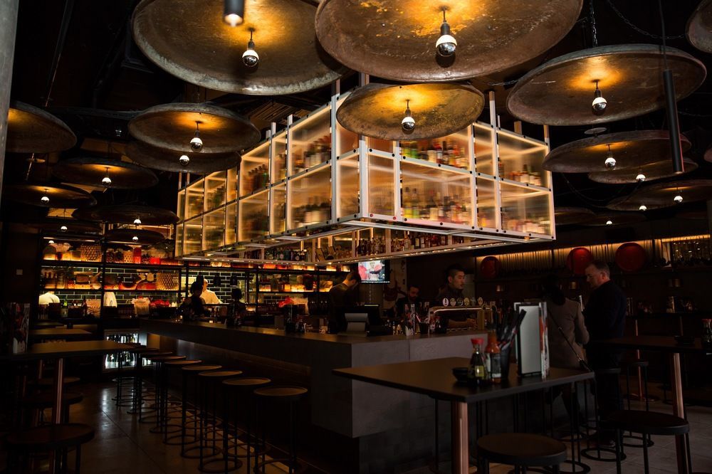 Hotel Qt Melbourne Zewnętrze zdjęcie Interior of a Starbucks Reserve store in Seattle, Washington